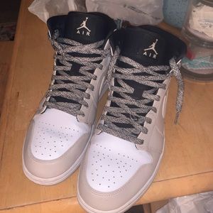 Mid Jordan size 10 no box